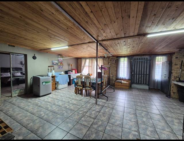 4 BEDROOM HOUSE FOR SALE IN SASOLBURG EXT 12